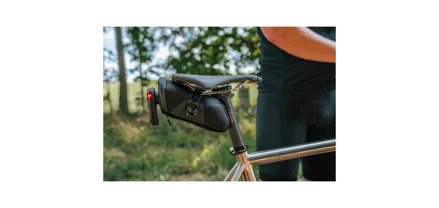 Saddle Bag with ATOP Dial and Disc for Varia
